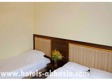 Стандарт 2-х местный 1-но комнатный номер с балконом| Отель  «Napra Hotel & Spa»  /  «Напра  СПА» 