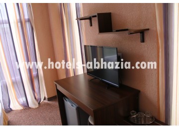 Стандарт 2-х местный 1-но комнатный номер с балконом| Отель  «Napra Hotel & Spa»  /  «Напра  СПА» 